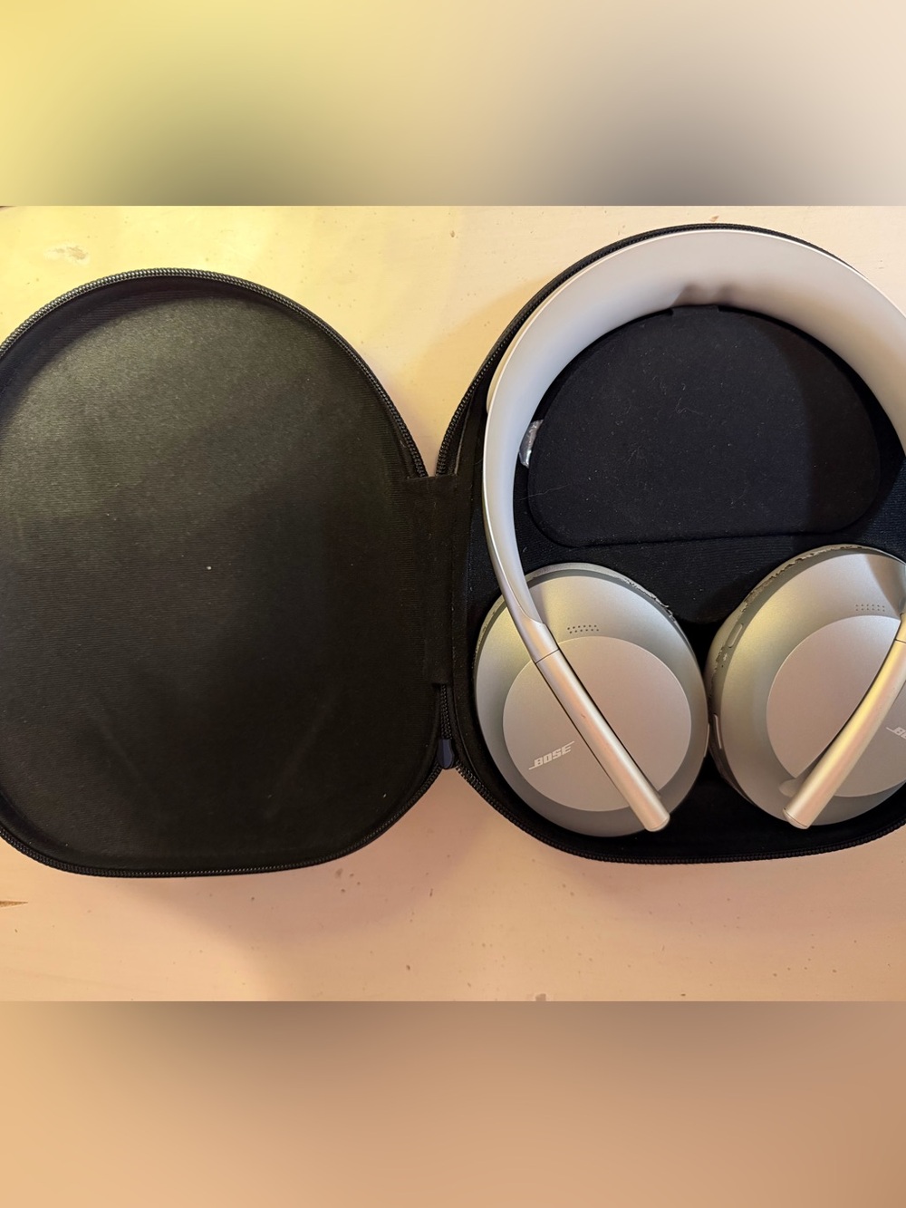Bose Silver Over-Ear Wireless Headphones with Carry Case